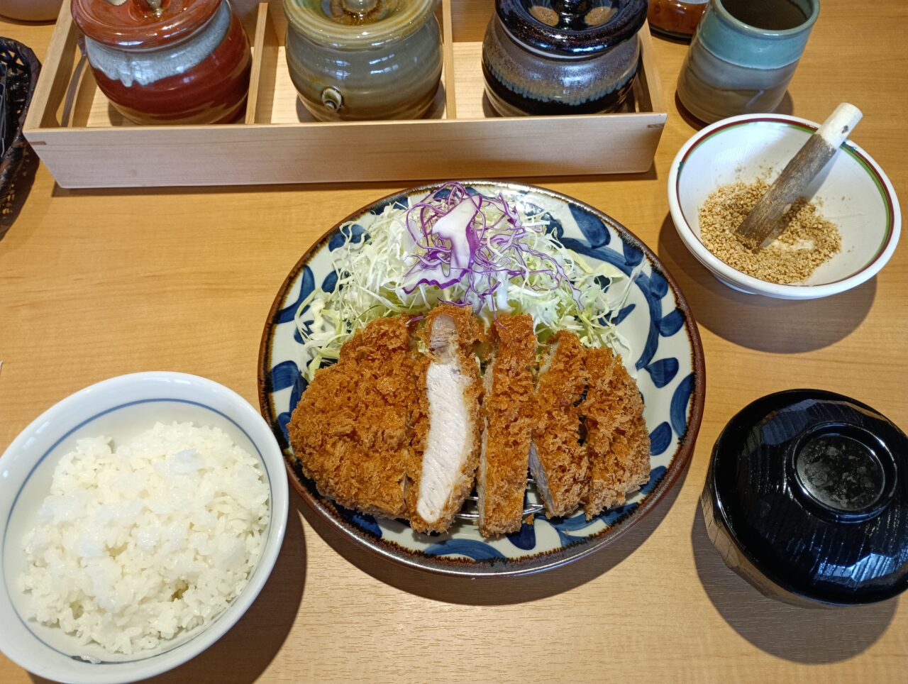 2025年とんかつよし平本庄店開店